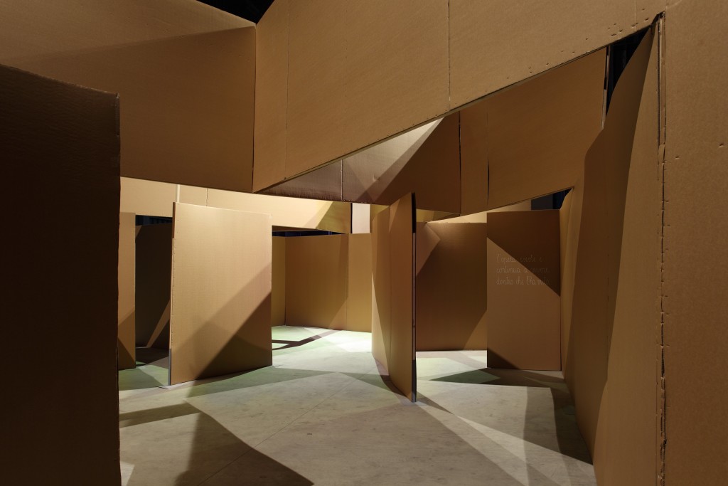Progetto “Terre Vulnerabili”, Une ville spatiale pour artistes, Hangar Bicocca, Milano, 2010 (foto Agostino Osio)
