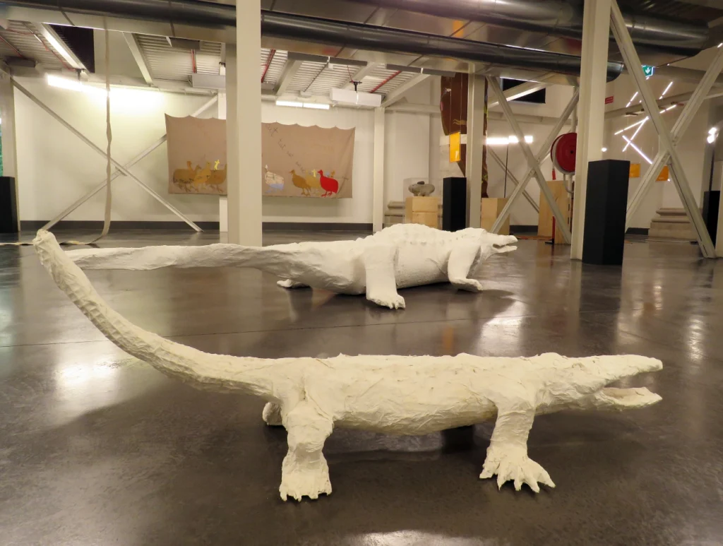 Bio esseri di Pino Guzzonato. Metafora dell’evoluzione tra natura e arte. Foto di Daniela Colaci