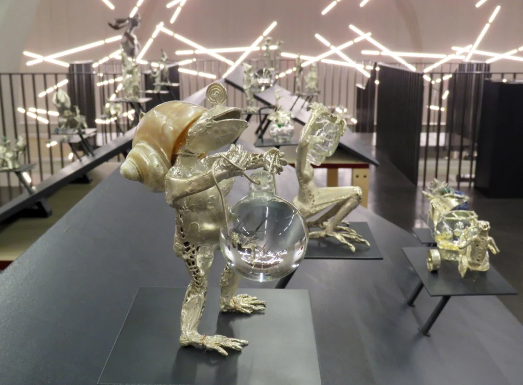 Bio esseri di Pino Guzzonato. Metafora dell’evoluzione tra natura e arte. Foto di Daniela Colaci