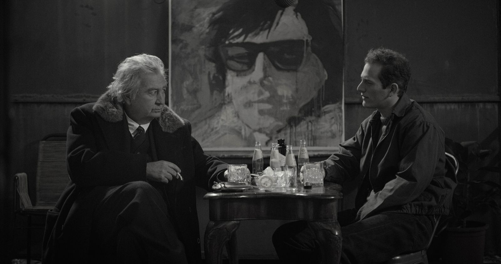 L’infinito (2025) un film di Umberto Contarello: elogio del doppio parodico, di Antonio Costa